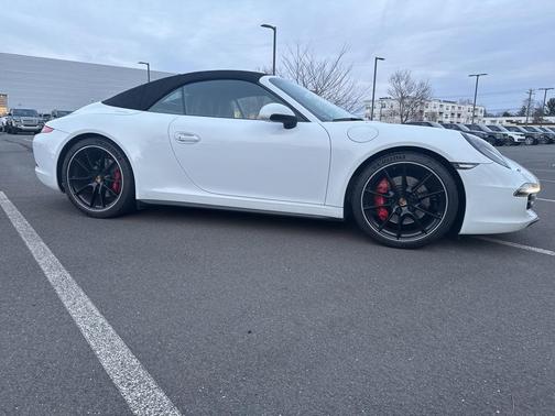 2014 Porsche 911 Carrera 4S Cabriolet