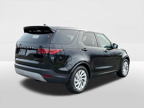 2025 Land Rover Discovery P300 S