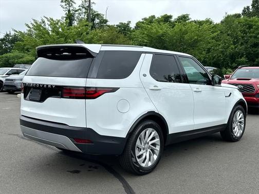 2025 Land Rover Discovery P300 S