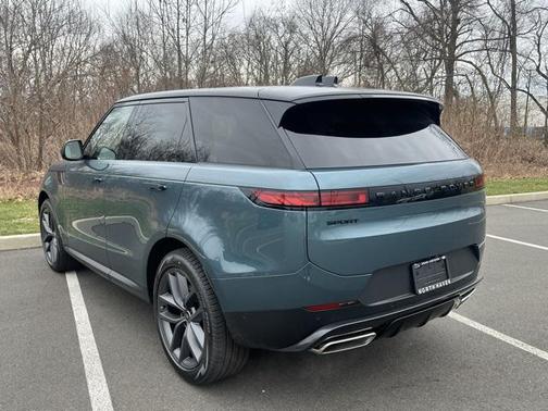 2024 Land Rover Range Rover Sport SE