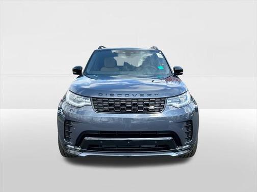 2025 Land Rover Discovery P300 Dynamic SE