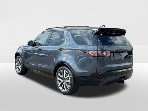 2025 Land Rover Discovery P300 Dynamic SE