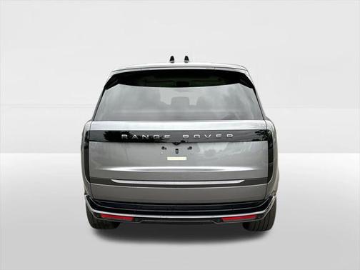 2025 Land Rover Range Rover P400 SE