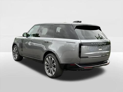2025 Land Rover Range Rover P400 SE