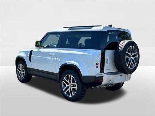 2025 Land Rover Defender 90 P300 S