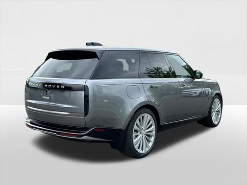 2025 Land Rover Range Rover P400 SE