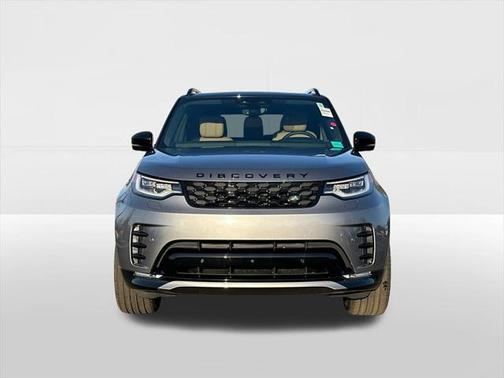 2025 Land Rover Discovery P300 Dynamic SE