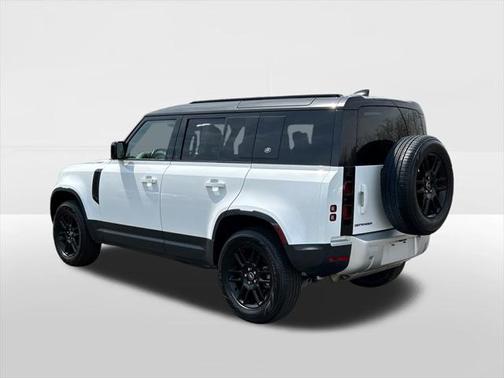 2023 Land Rover Defender 110 S