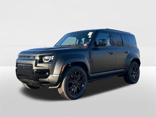 2026 Land Rover Defender 110 V8