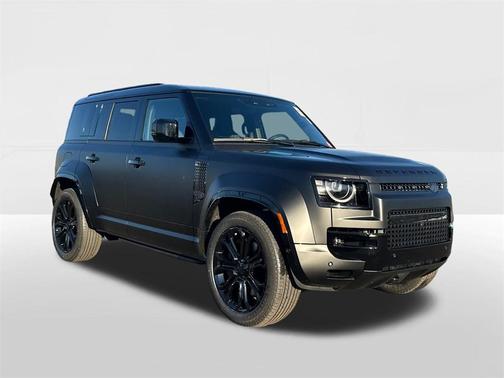 2026 Land Rover Defender 110 V8