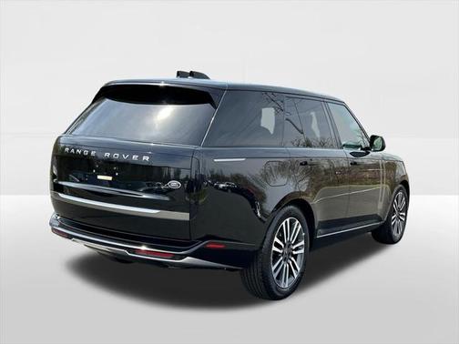 2023 Land Rover Range Rover P530 SE