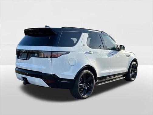 2025 Land Rover Discovery P360 Dynamic SE