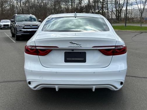 2024 Jaguar XF R-Dynamic SE P250 AWD Automatic