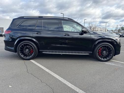 2026 Mercedes-Benz AMG GLS 63 Base
