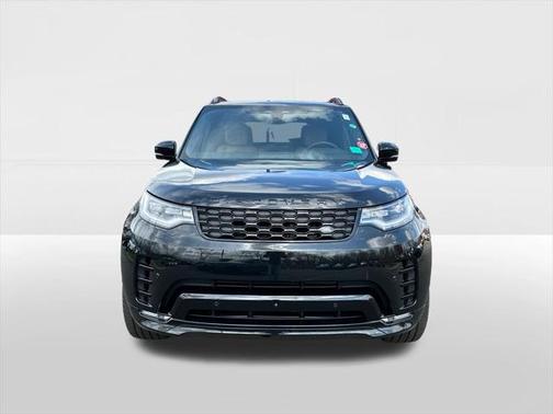 2025 Land Rover Discovery P300 Dynamic SE