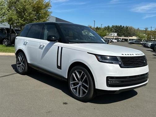 2025 Land Rover Range Rover P550e SE