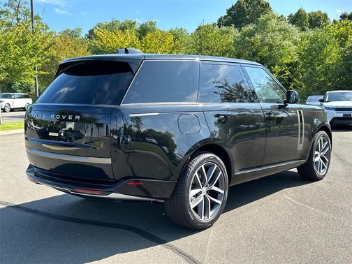 2025 Land Rover Range Rover P400 SE