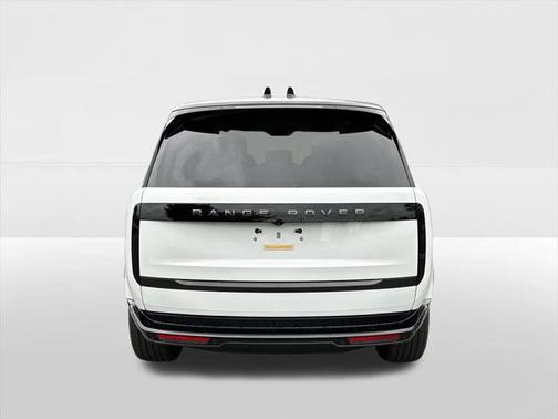 2025 Land Rover Range Rover P400 SE 7 Seat
