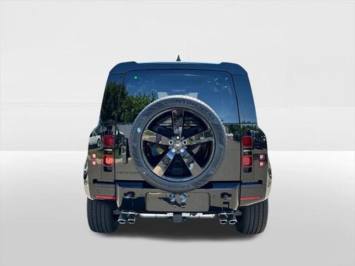 2025 Land Rover Defender 110 P500 X-Dynamic SE