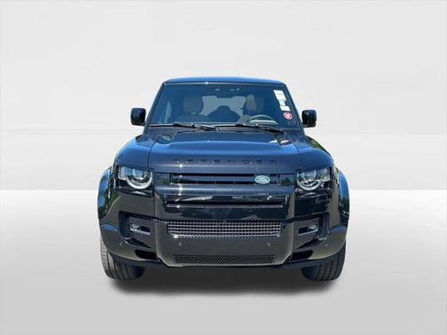 2025 Land Rover Defender 110 P500 X-Dynamic SE