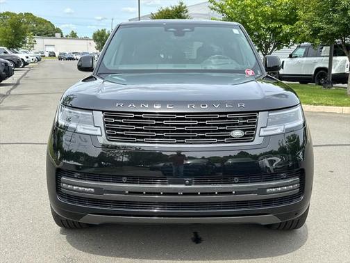 2025 Land Rover Range Rover P400 SE 7 Seat