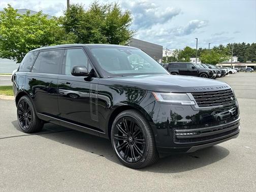 2025 Land Rover Range Rover P400 SE 7 Seat