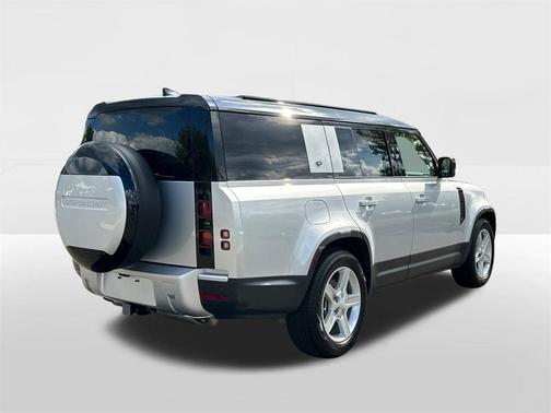 2024 Land Rover Defender 130 P400 S