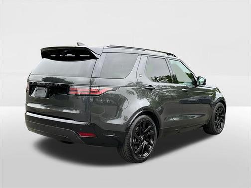 2024 Land Rover Discovery P360 Dynamic SE