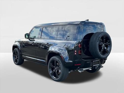 2025 Land Rover Defender 110 P500 X-Dynamic SE