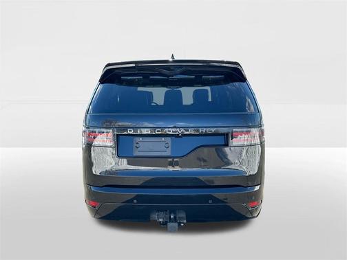 2025 Land Rover Discovery P360 Dynamic SE