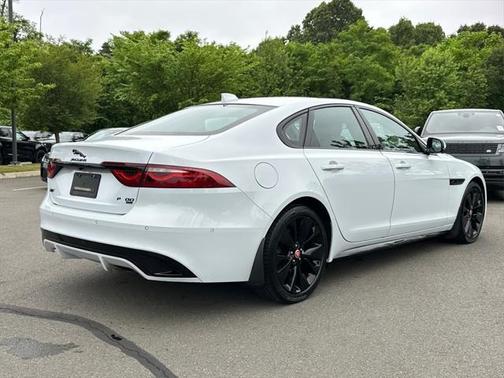 2021 Jaguar XF R-Dynamic SE P300 AWD Automatic