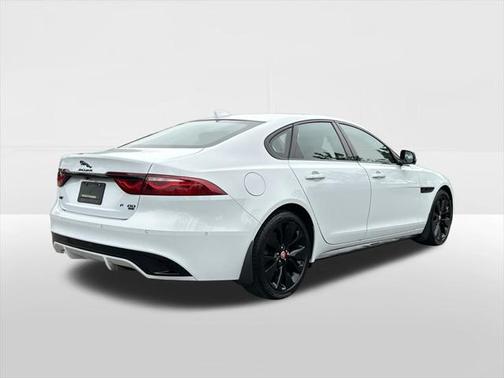 2021 Jaguar XF R-Dynamic SE P300 AWD Automatic