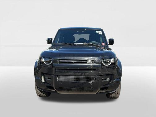 Santorini Black 2026 Land Rover Defender P400 X-Dynamic SE