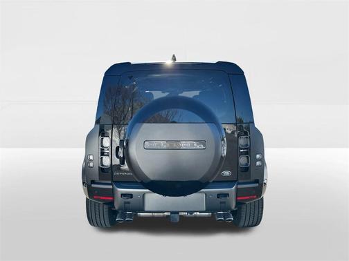 2023 Land Rover Defender 110 Carpathian Edition