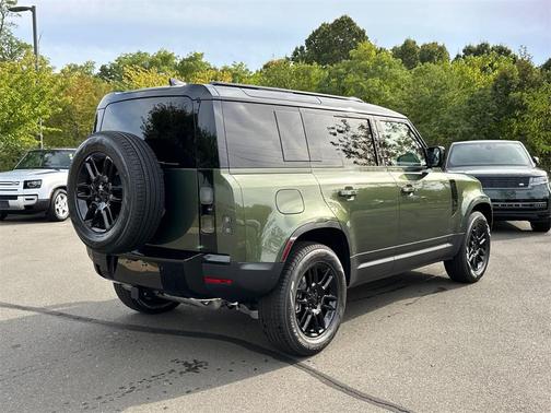 2026 Land Rover Defender S