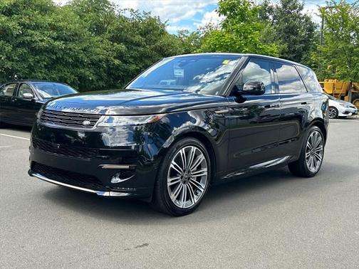 2025 Land Rover Range Rover Sport SE