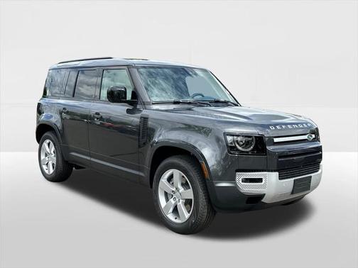 2025 Land Rover Defender 110 P300