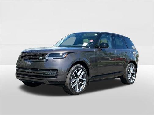 2025 Land Rover Range Rover P550e SE