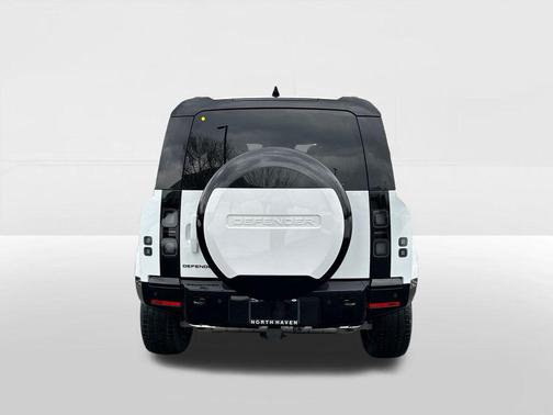 2026 Land Rover Defender P400 X-Dynamic SE