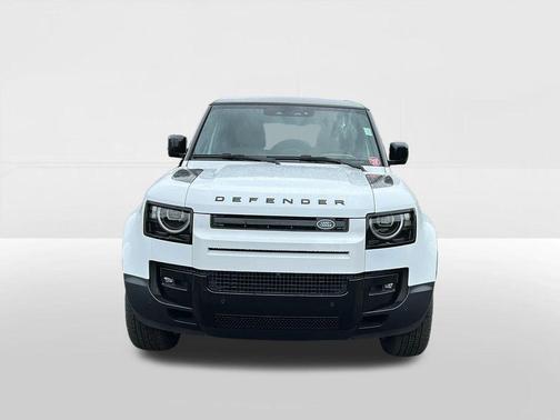 Fuji White 2026 Land Rover Defender P300 S