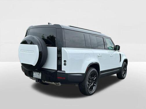 Fuji White 2026 Land Rover Defender P300 S