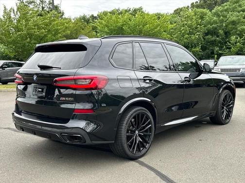 2022 BMW X5 M50i