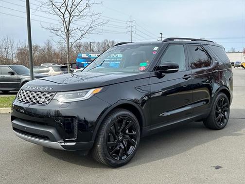 2025 Land Rover Discovery P300 S