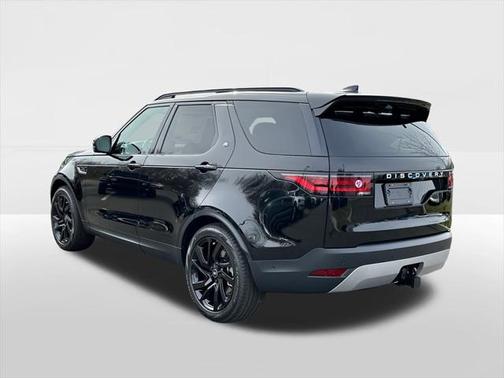 2025 Land Rover Discovery P300 S