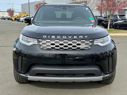 2025 Land Rover Discovery P300 S