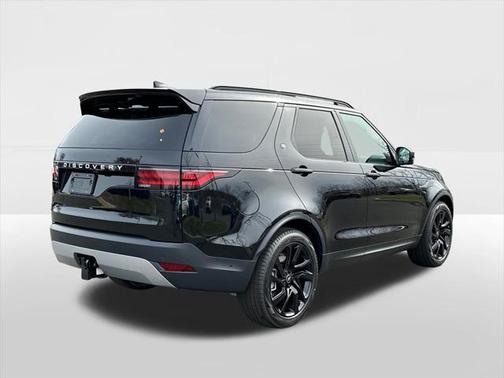 2025 Land Rover Discovery P300 S