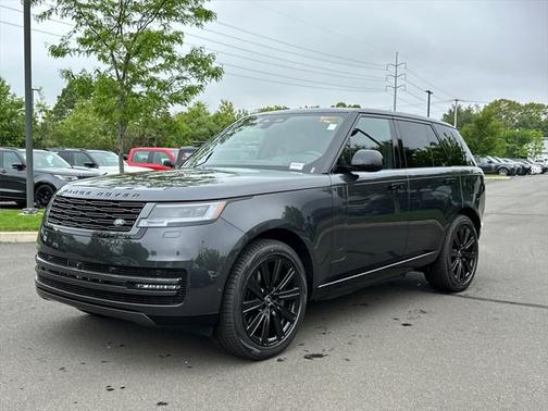2025 Land Rover Range Rover P550e SE