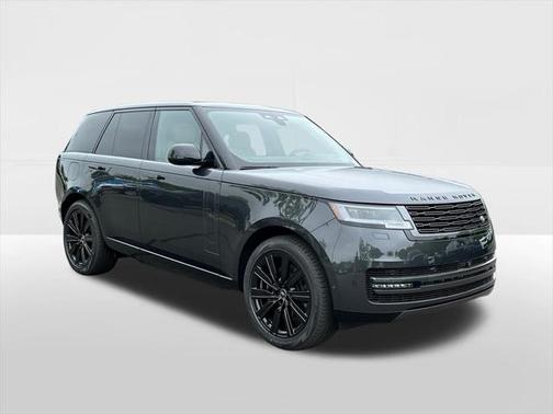 2025 Land Rover Range Rover P550e SE