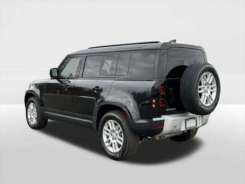 2025 Land Rover Defender 110 P400 S