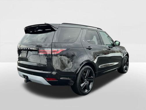 2025 Land Rover Discovery P360 Metropolitan Edition